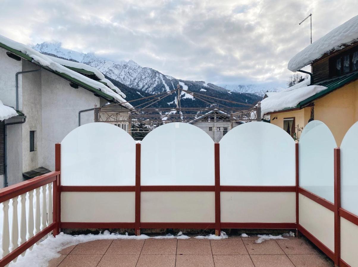 Home Giulia Ponte Di Legno Exterior photo